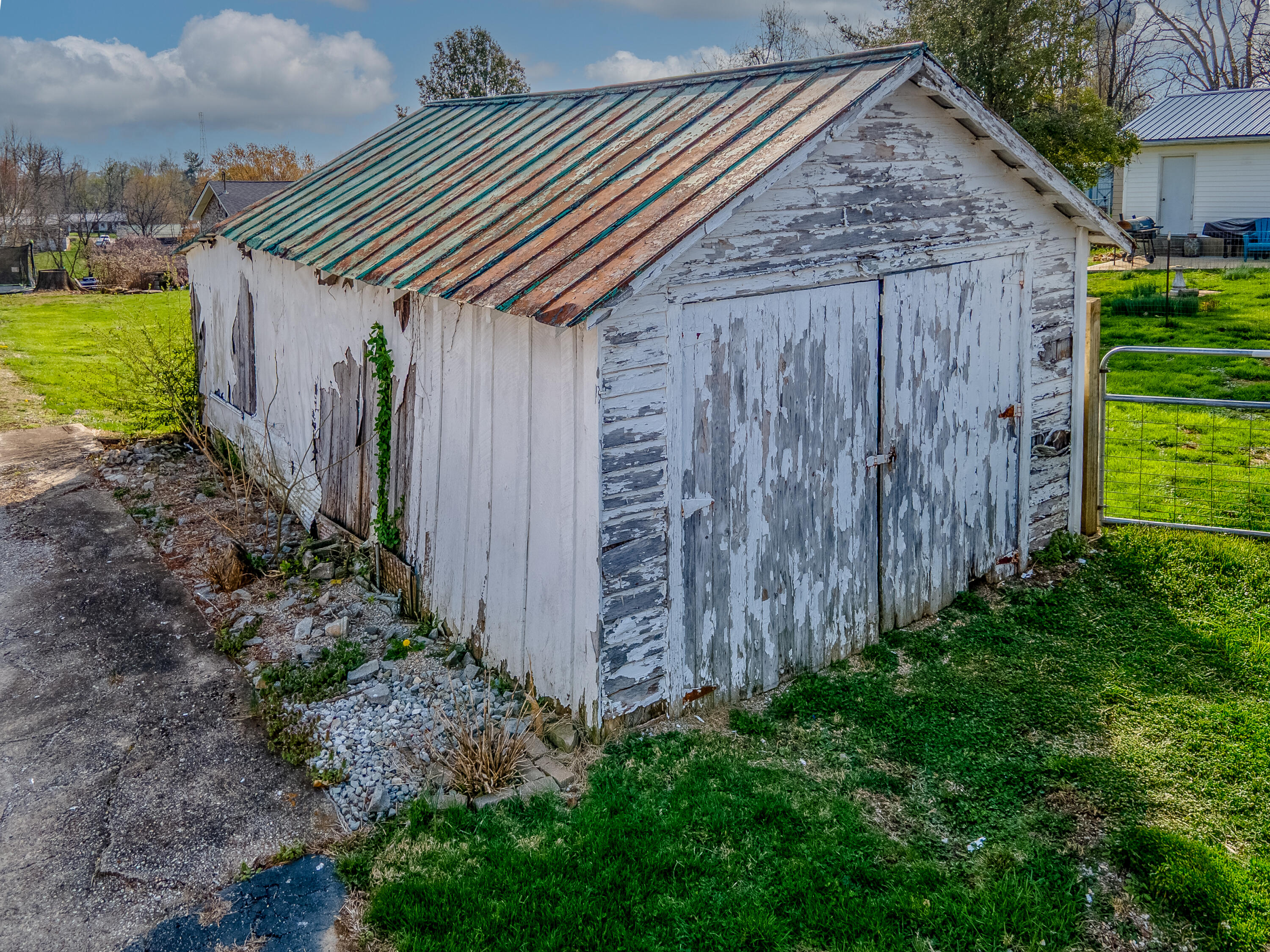 128 Bath Avenue