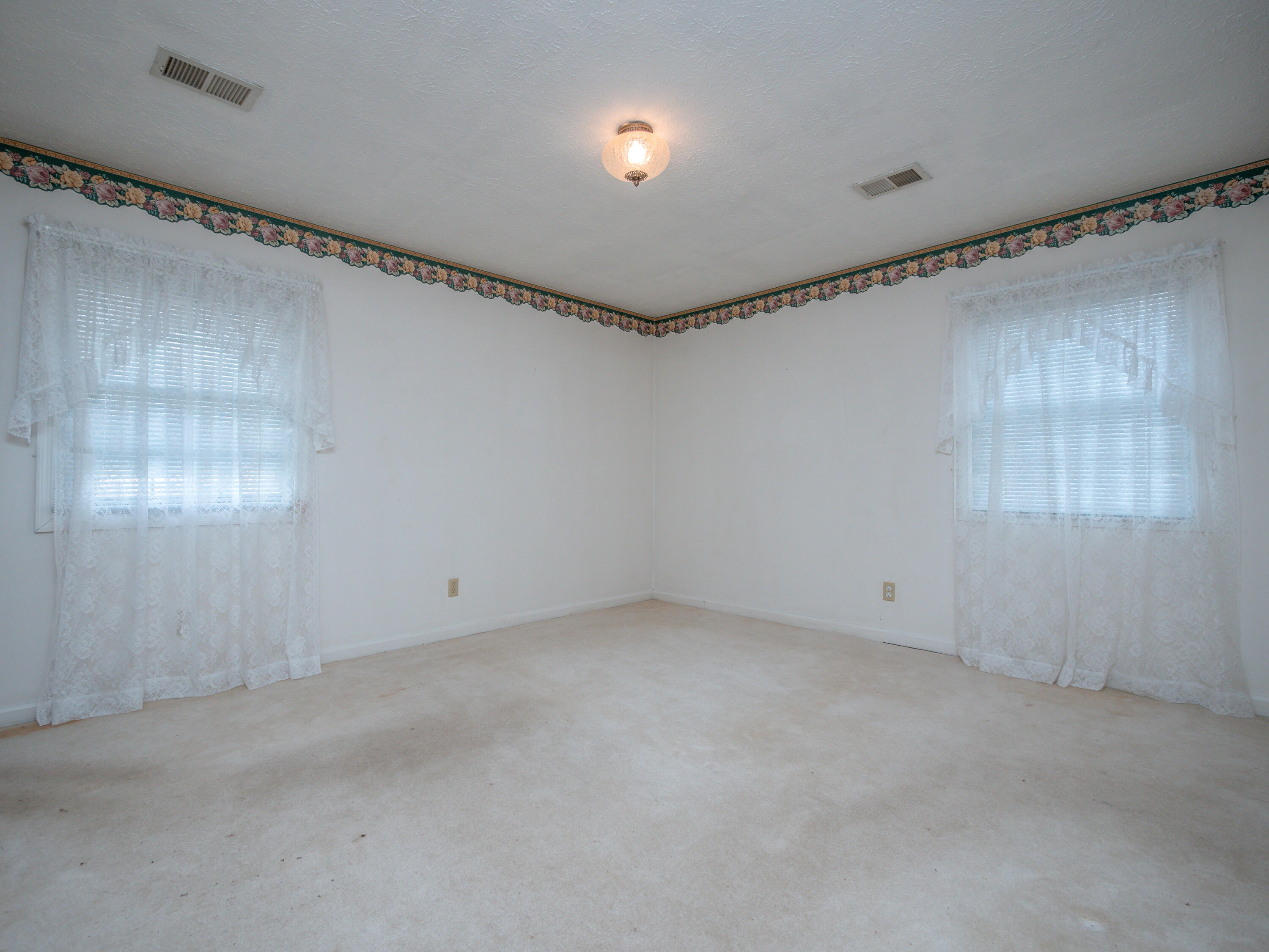 6651 S Highway 211
