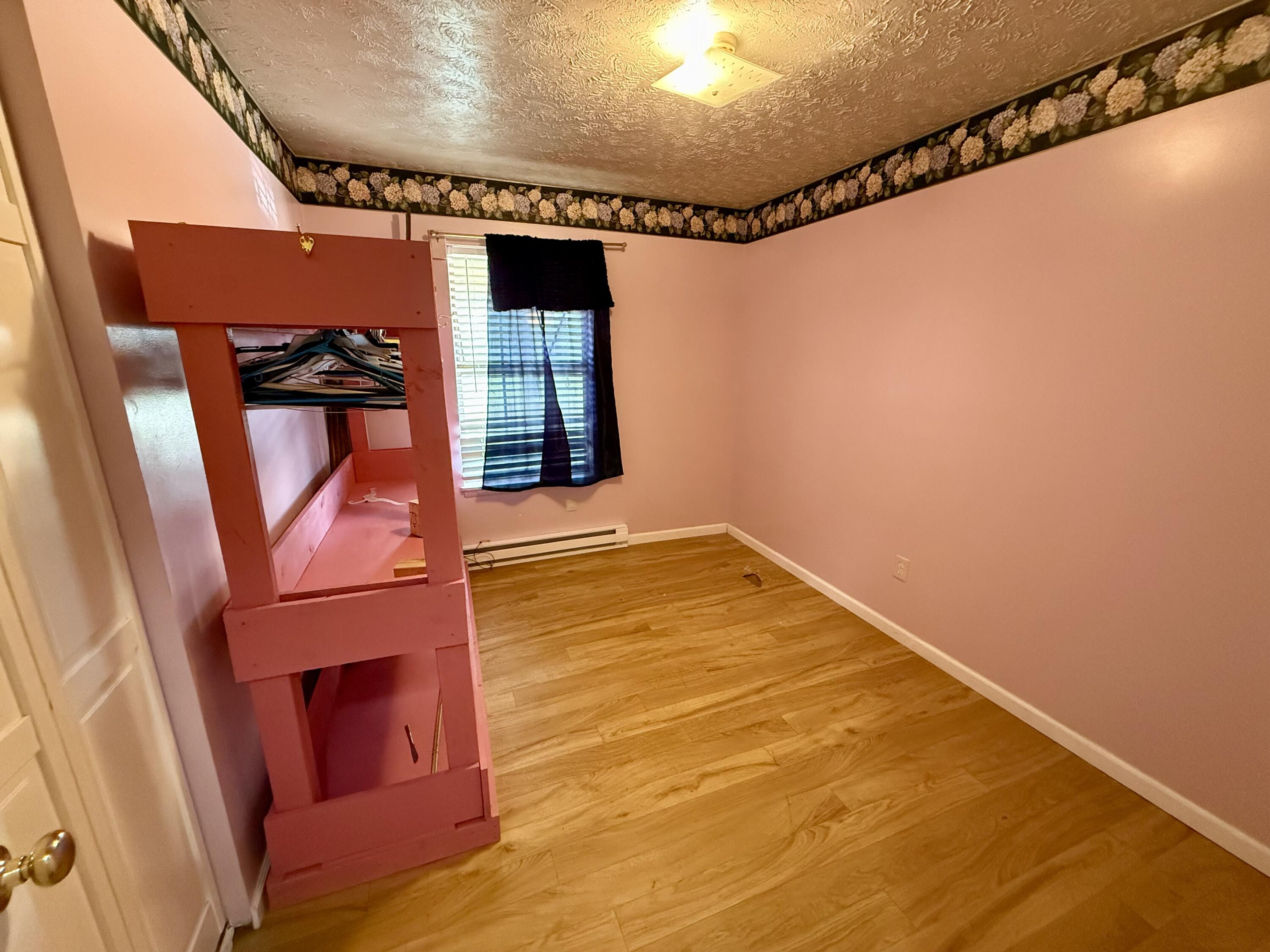 1749 Hart Pike