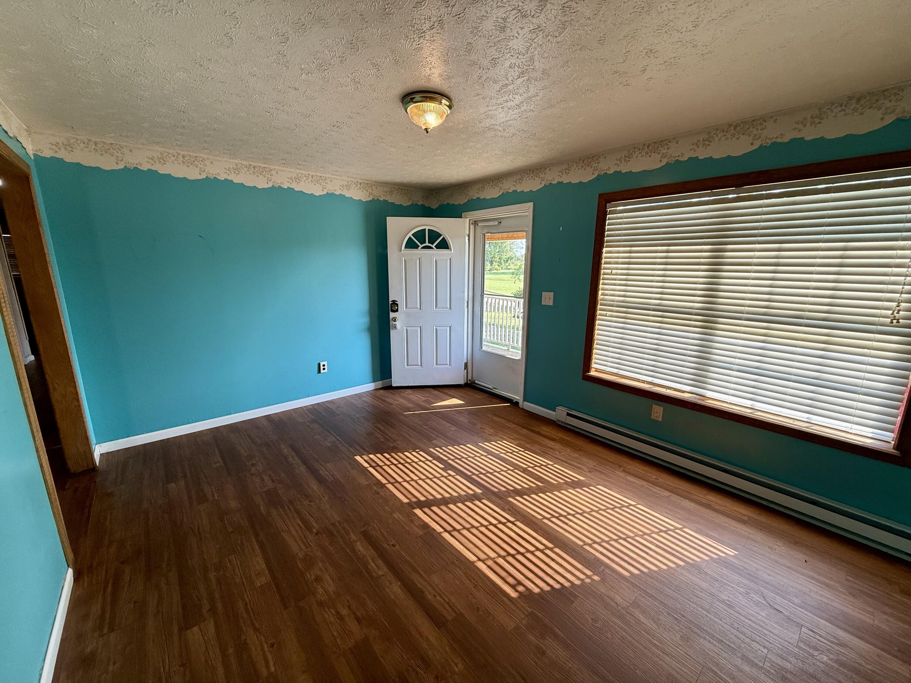1749 Hart Pike