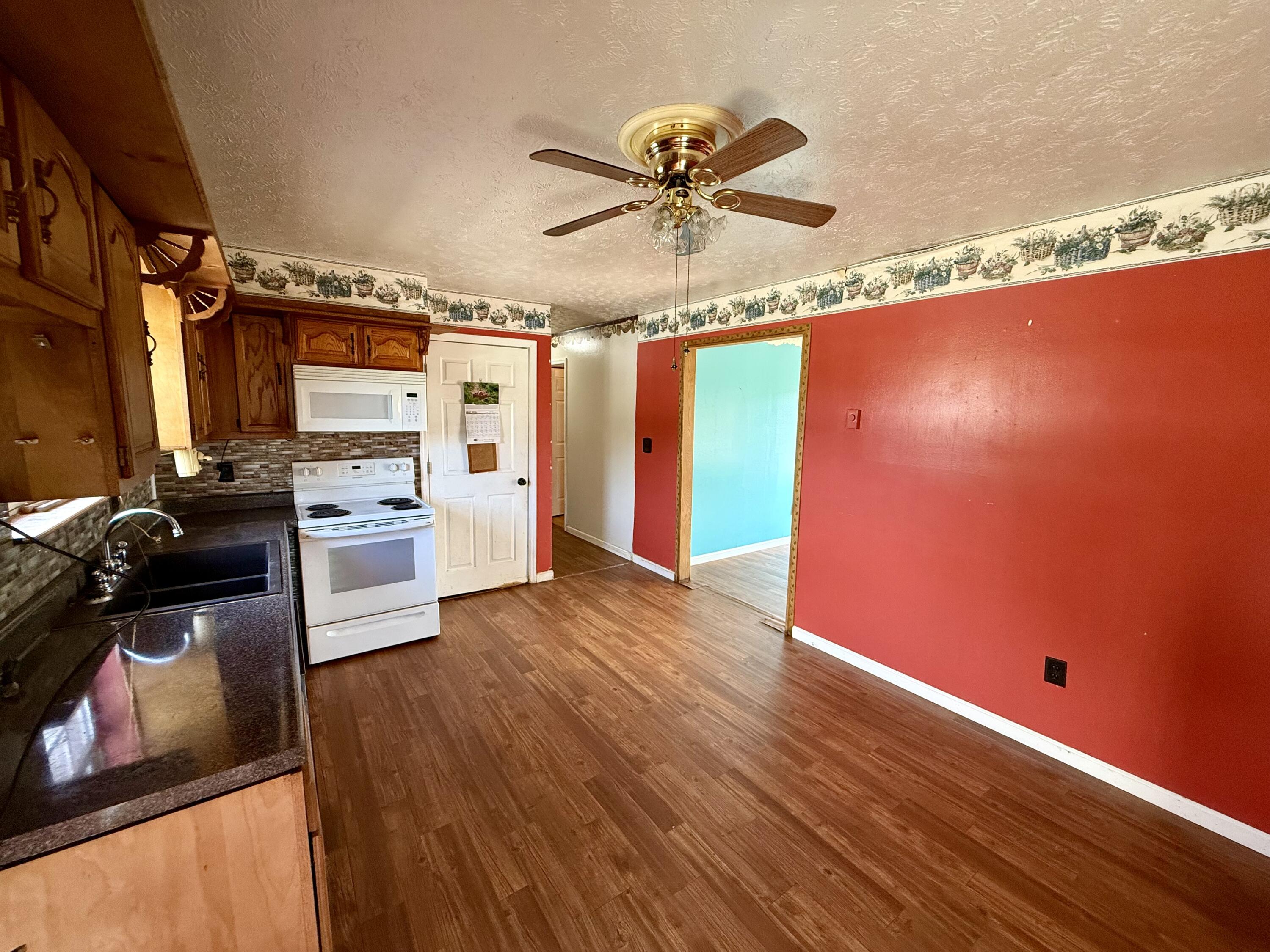1749 Hart Pike
