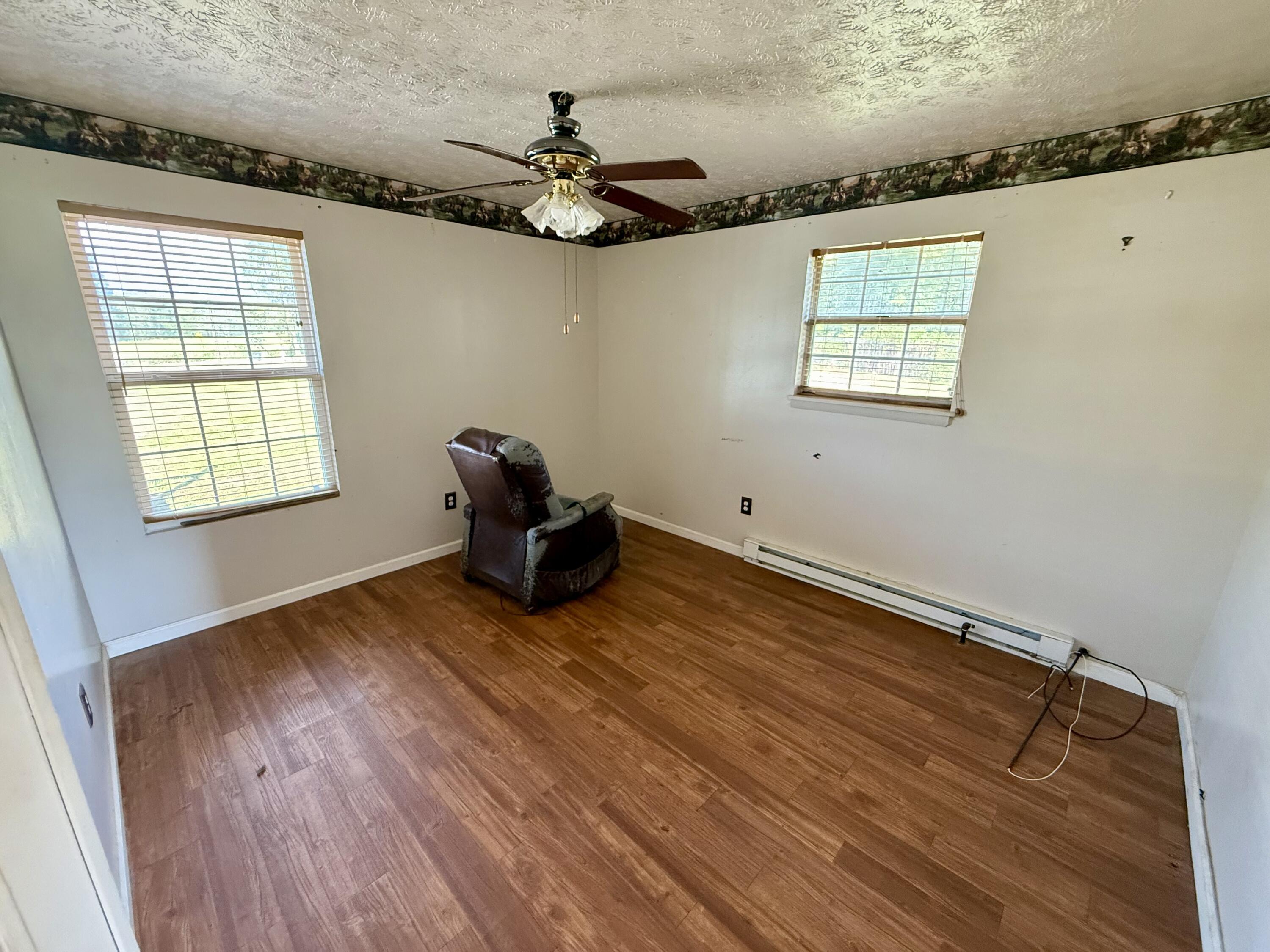 1749 Hart Pike