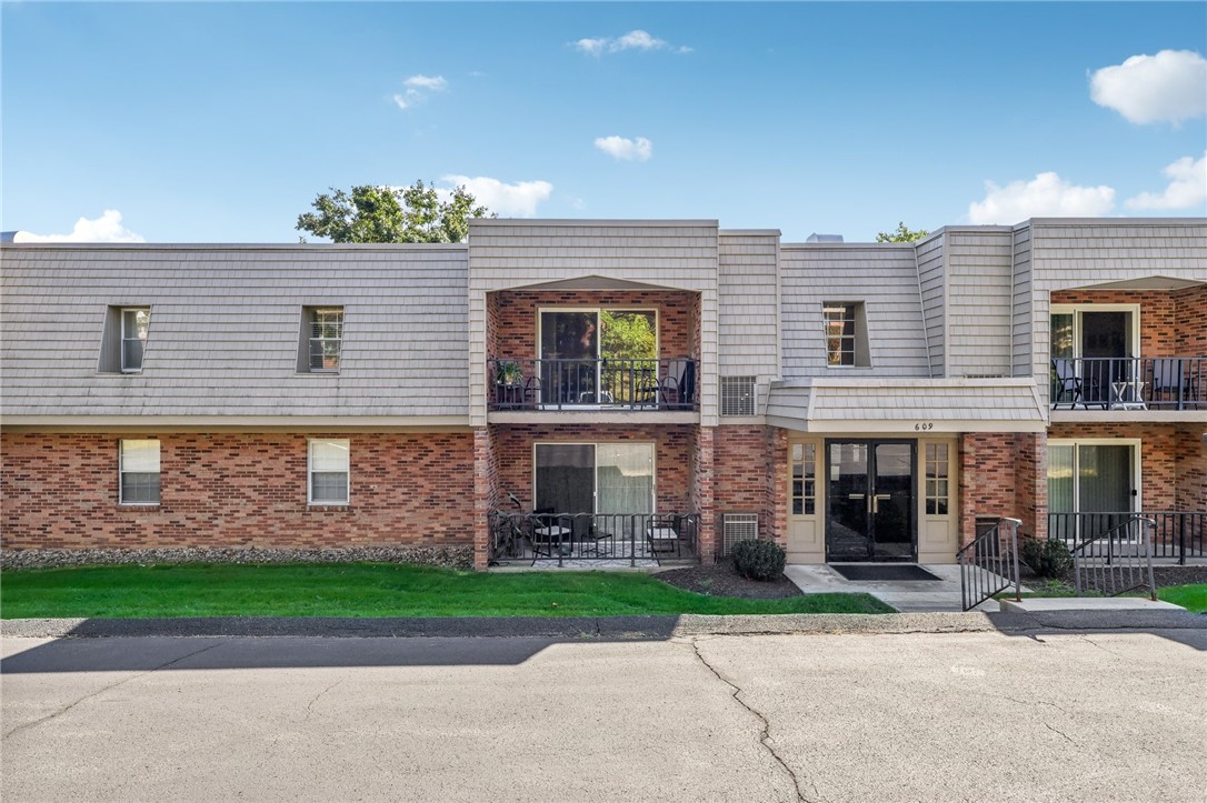 609 Calais Dr 3207
