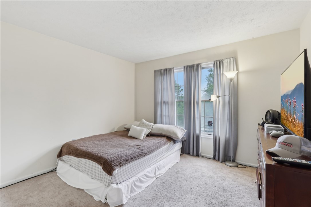 1607 Green View Ct