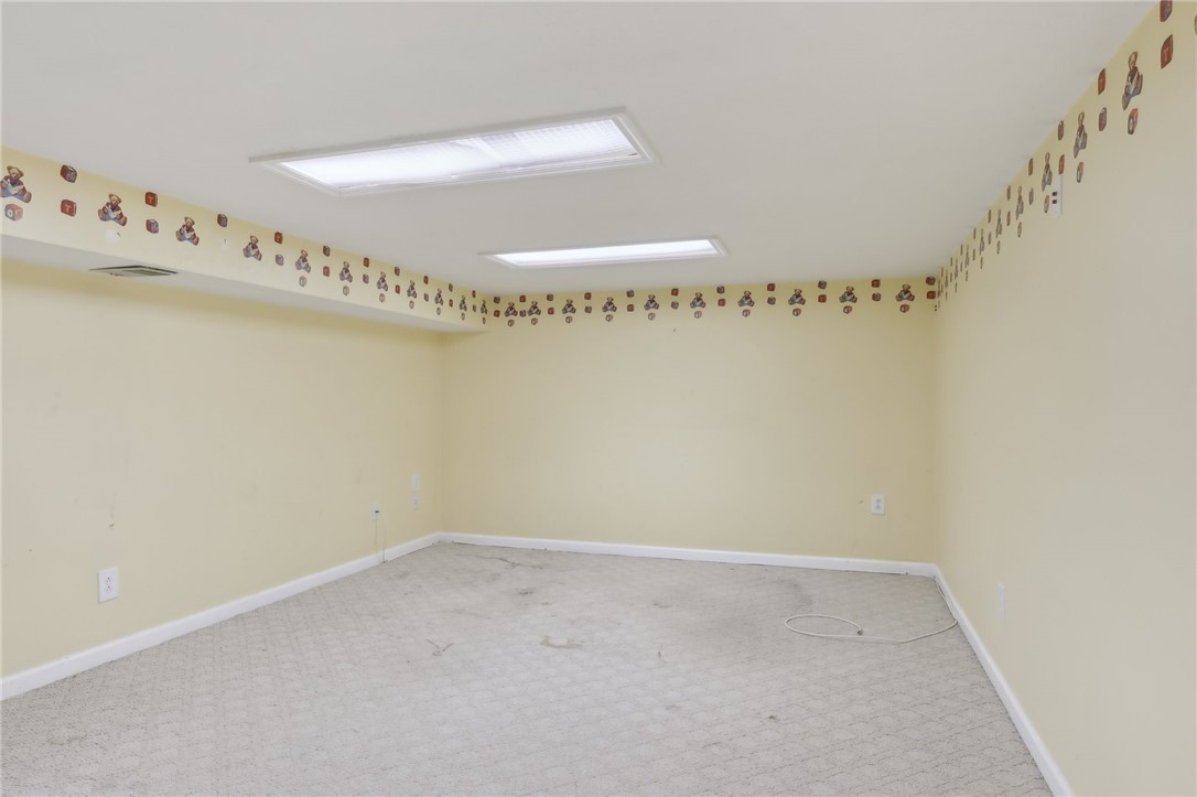 1607 Green View Ct