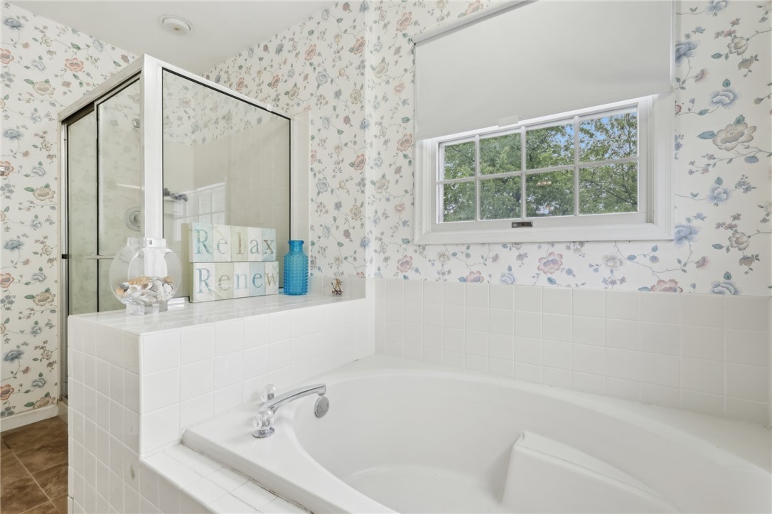 1607 Green View Ct