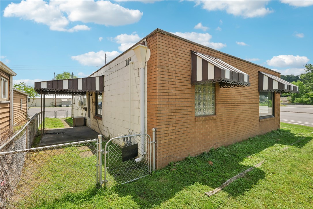 5111 Neville Rd