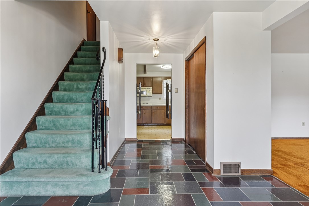 105 Tannen Dr