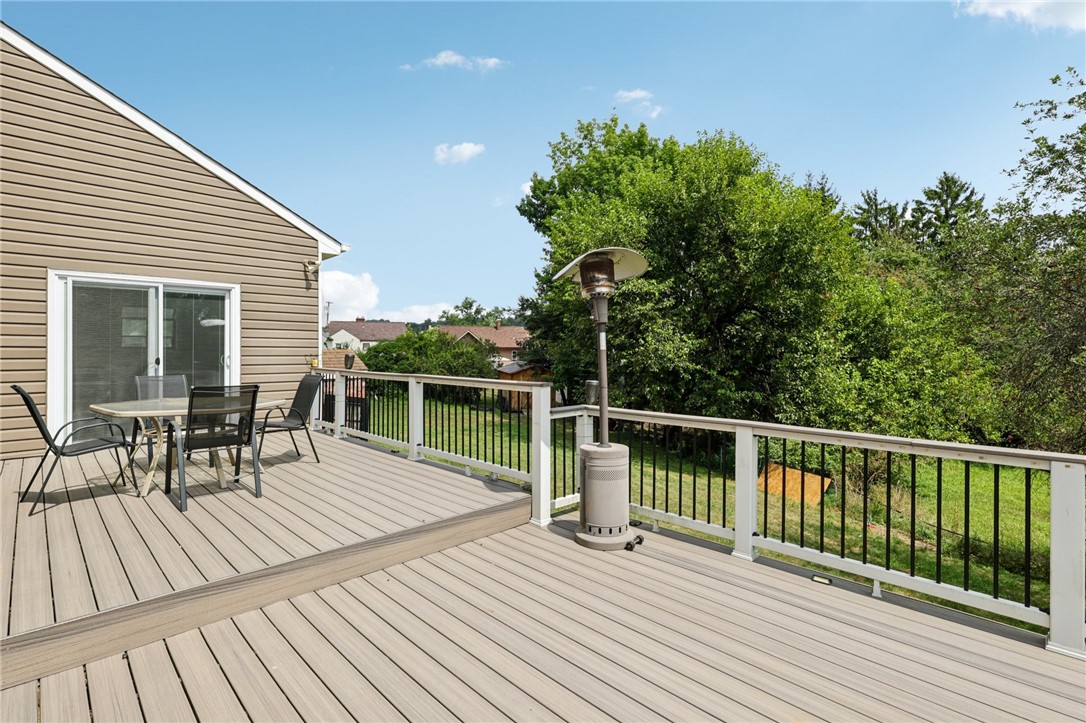 40 Emerson Rd