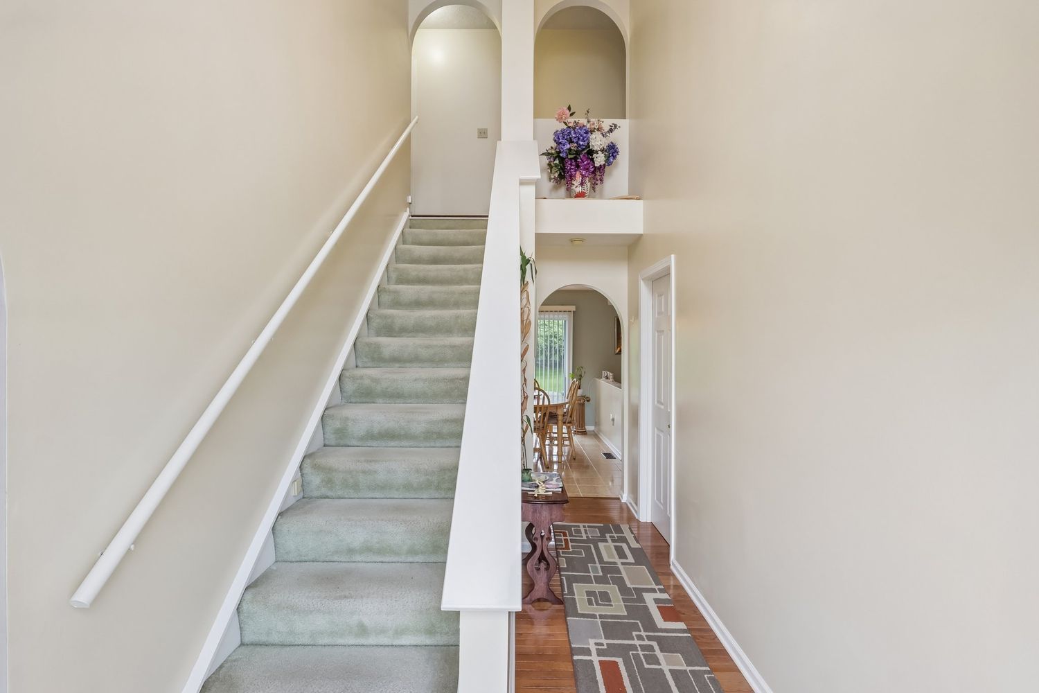 301 Holly Ridge DRIVE