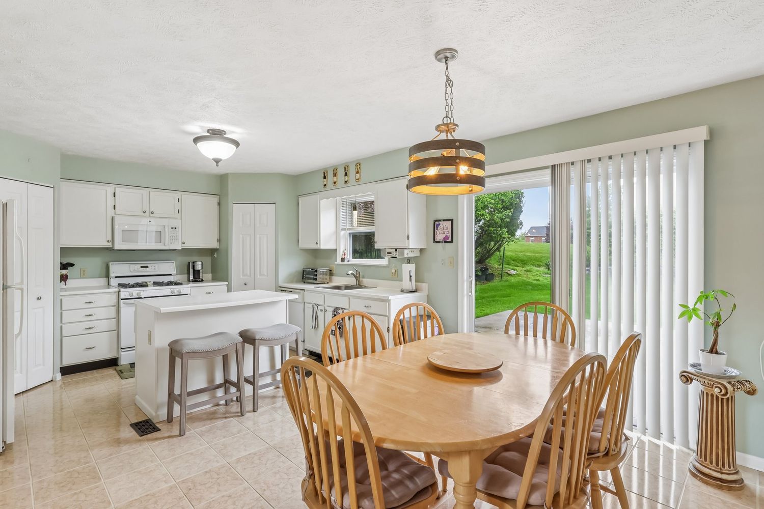 301 Holly Ridge DRIVE