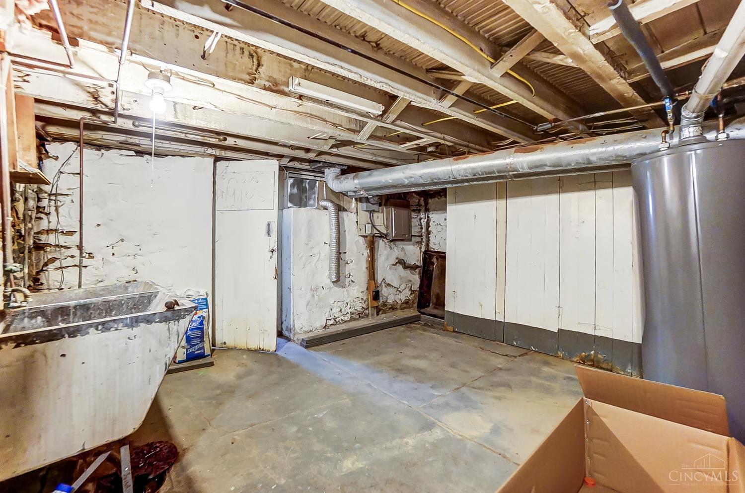 1808 Maple Avenue