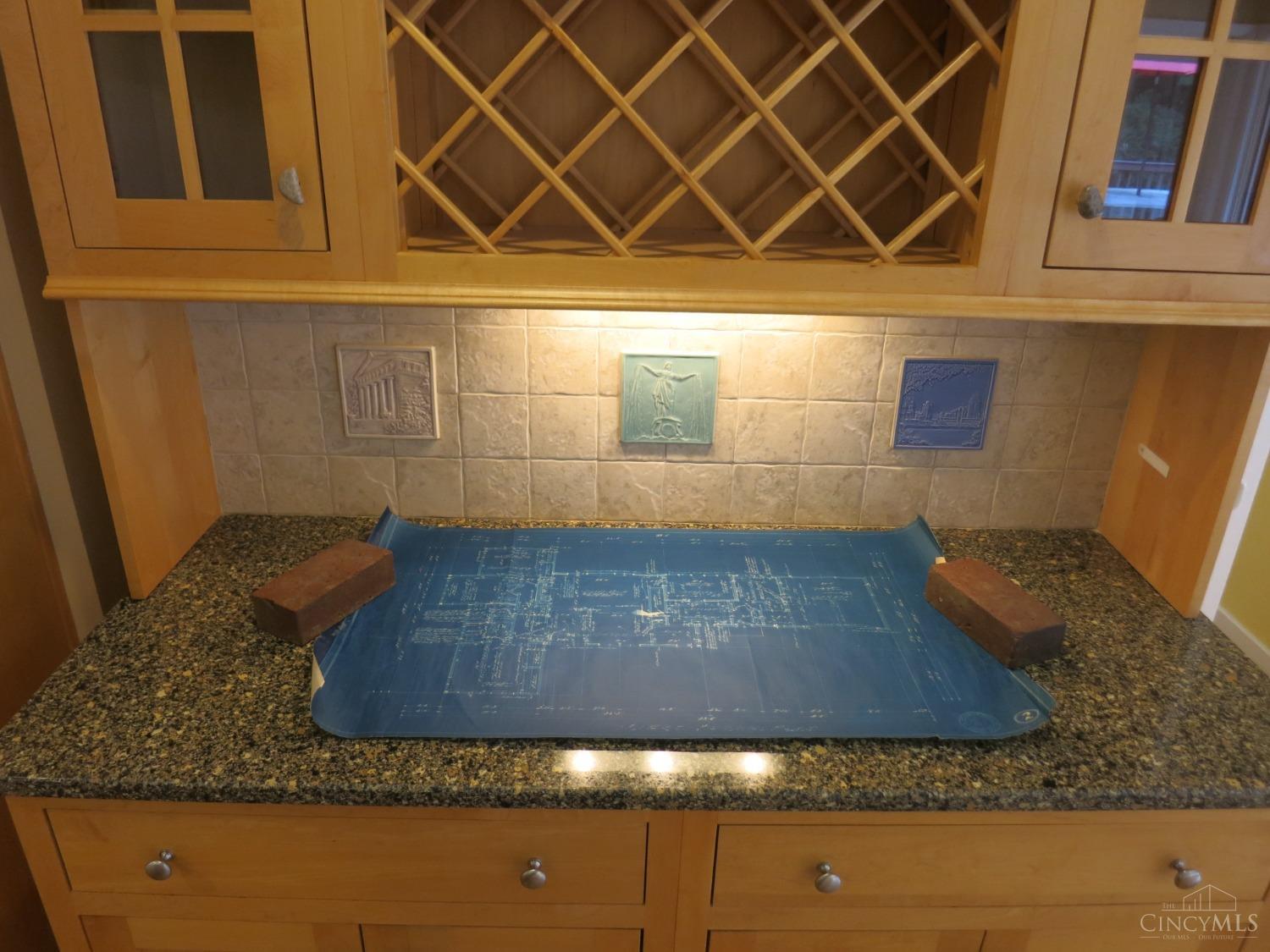 6820 Buttonwood Court