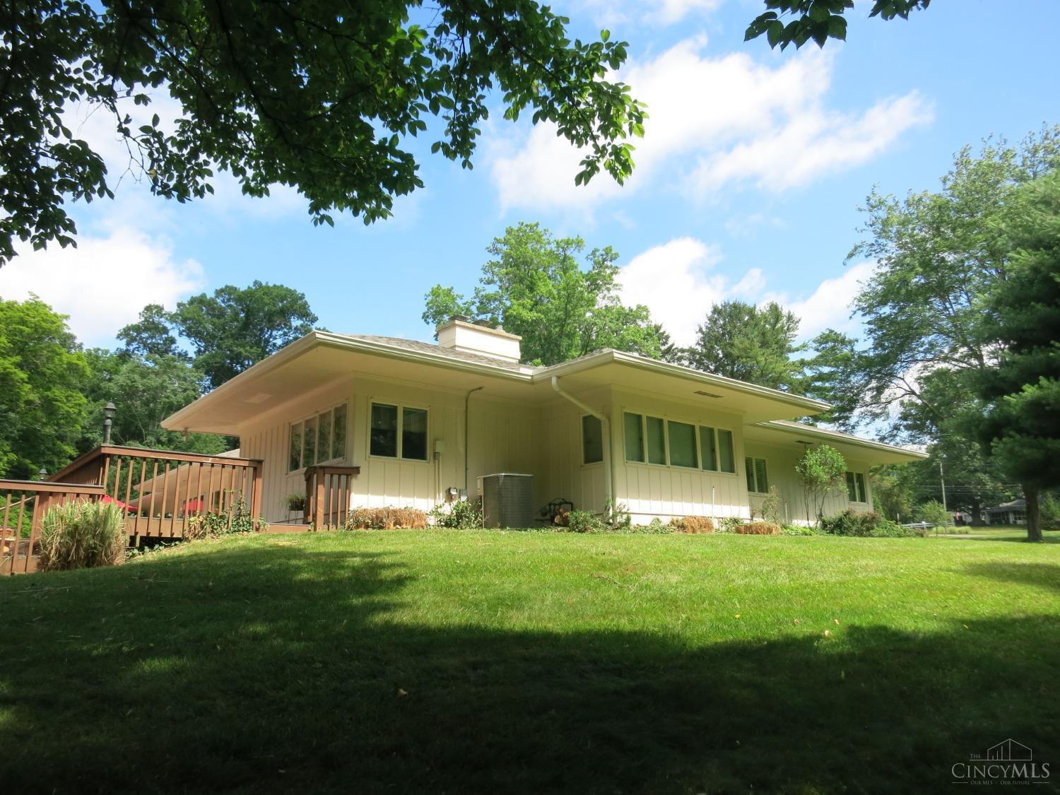 6820 Buttonwood Court