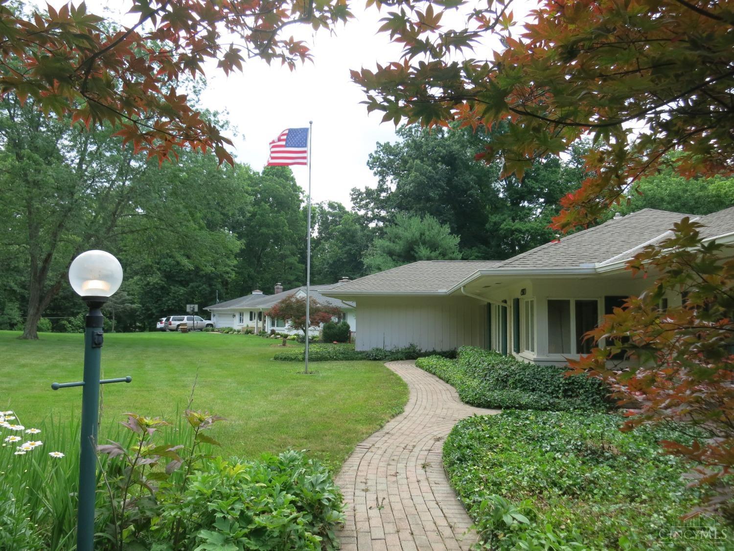 6820 Buttonwood Court