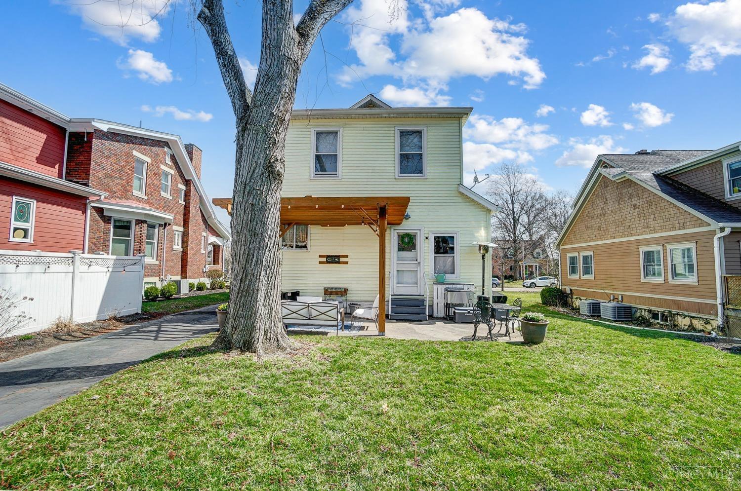 737 Barney Avenue