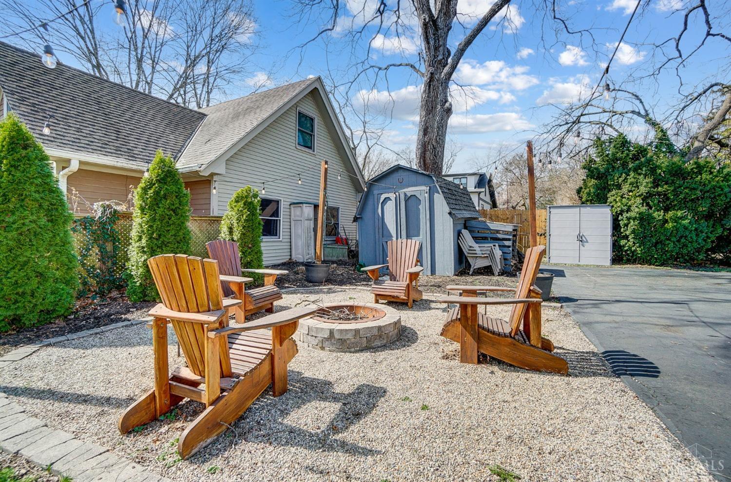 737 Barney Avenue