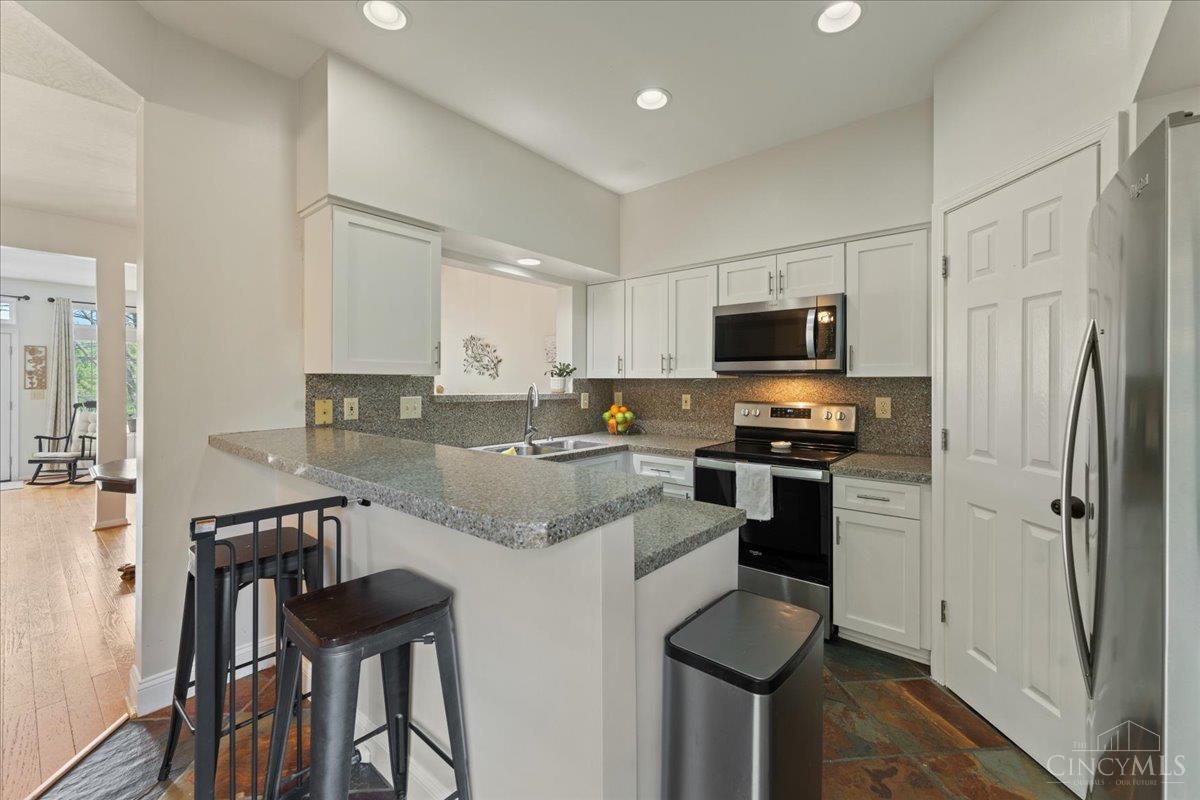 2451 Cardinal Hill Court