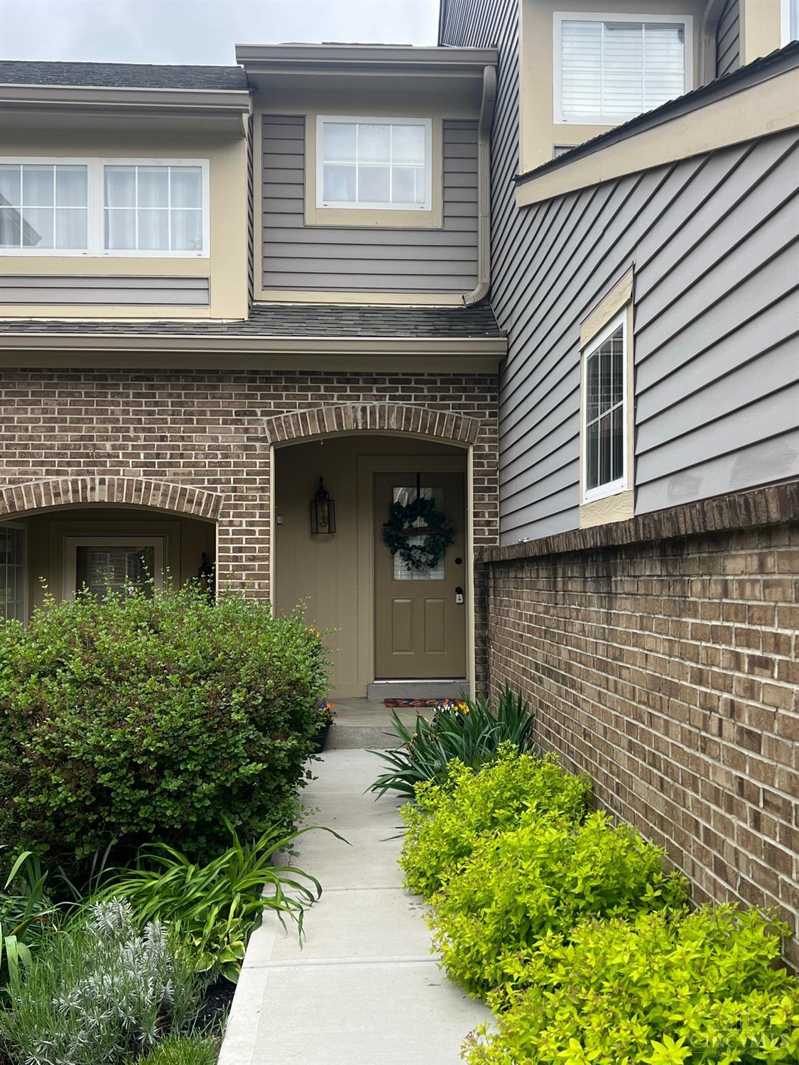 2451 Cardinal Hill Court
