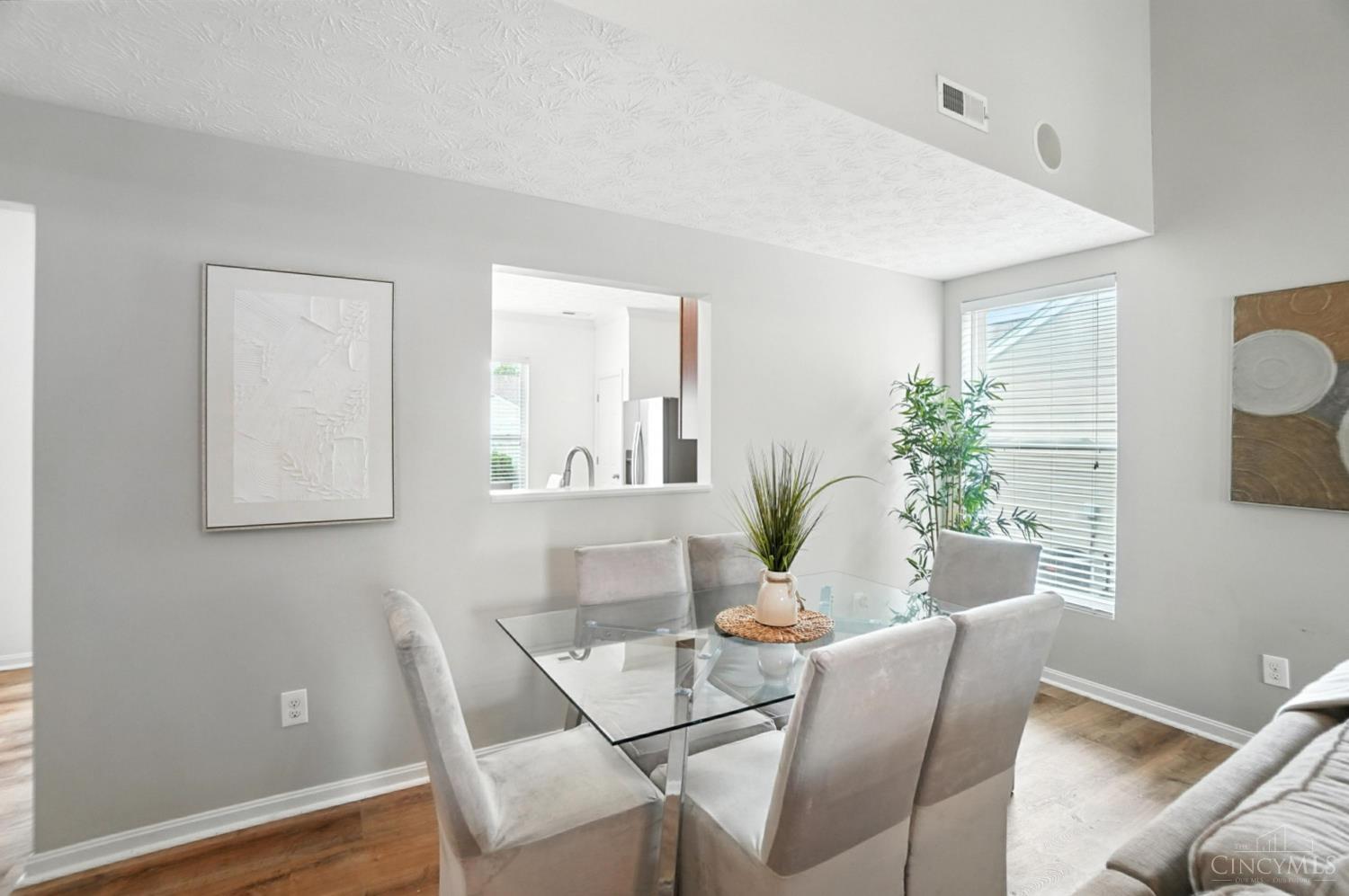 4239 N Gensen Loop