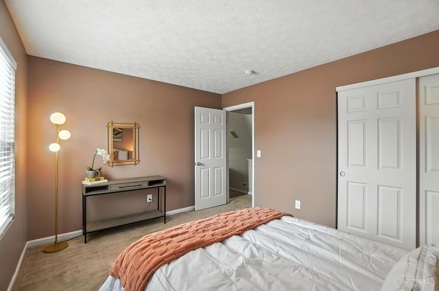 4239 N Gensen Loop