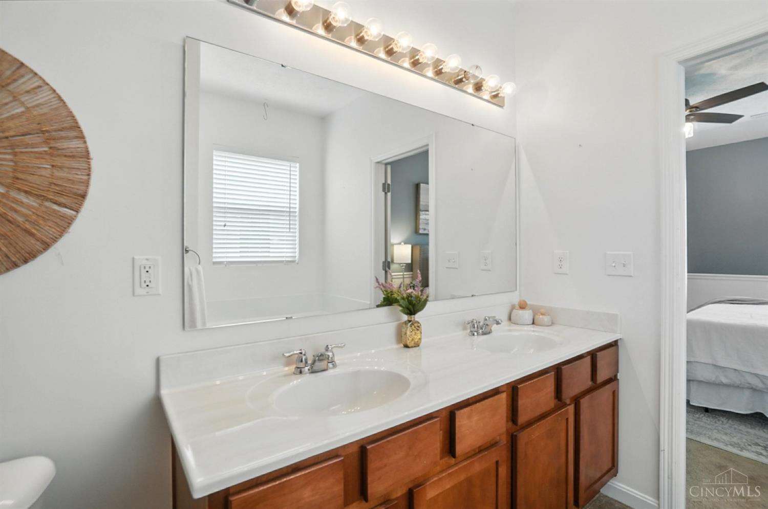 4239 N Gensen Loop
