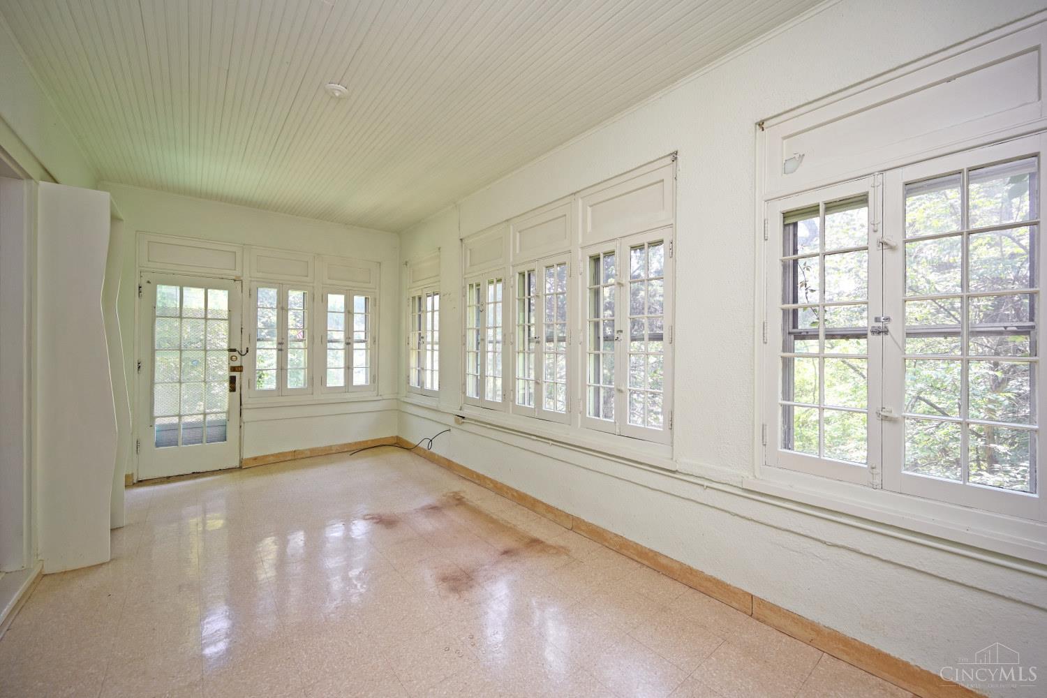 2921 Van Dyke Drive