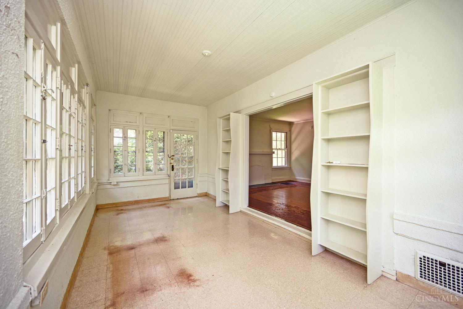 2921 Van Dyke Drive