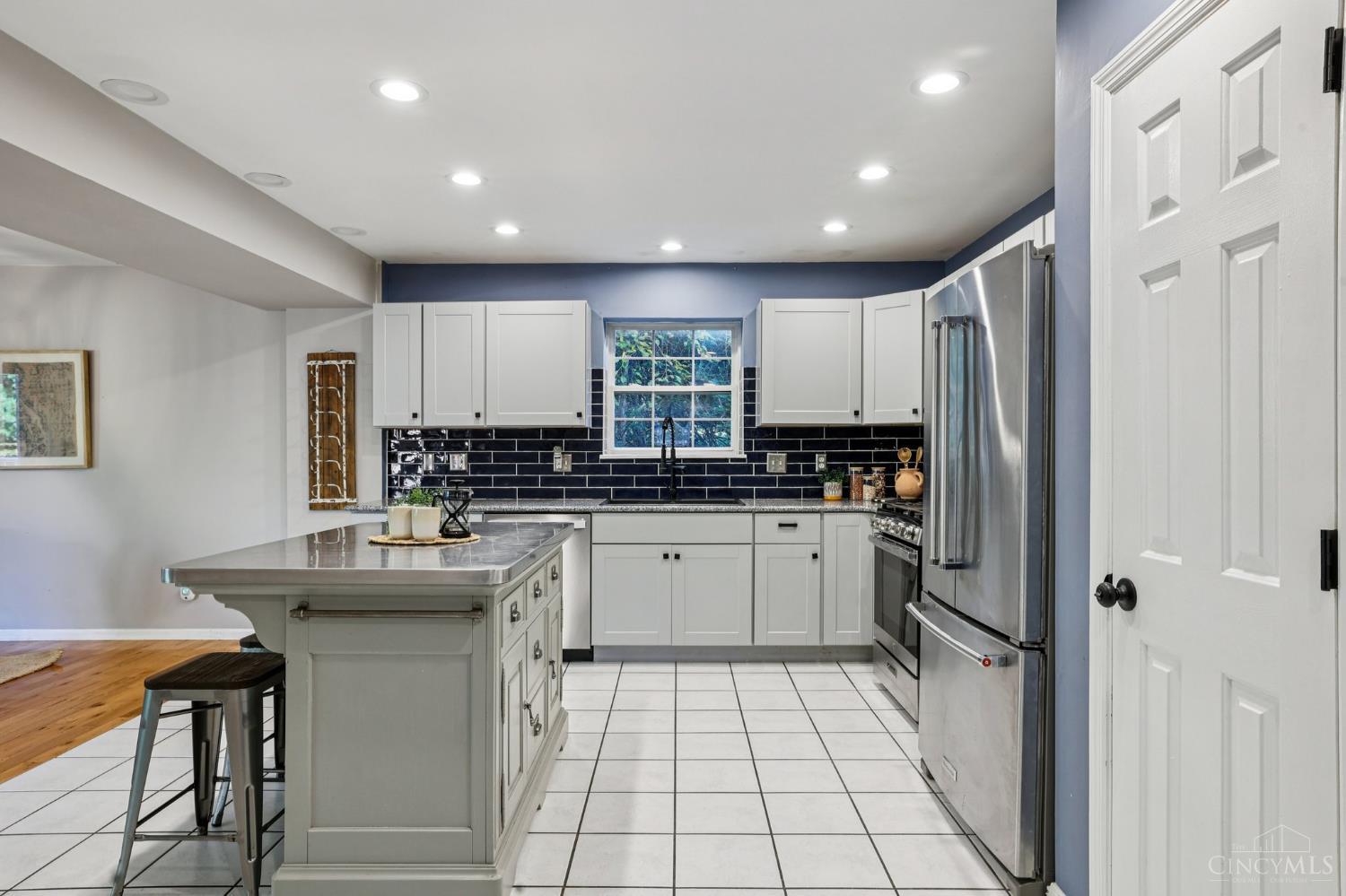 1082 Eight Mile Road