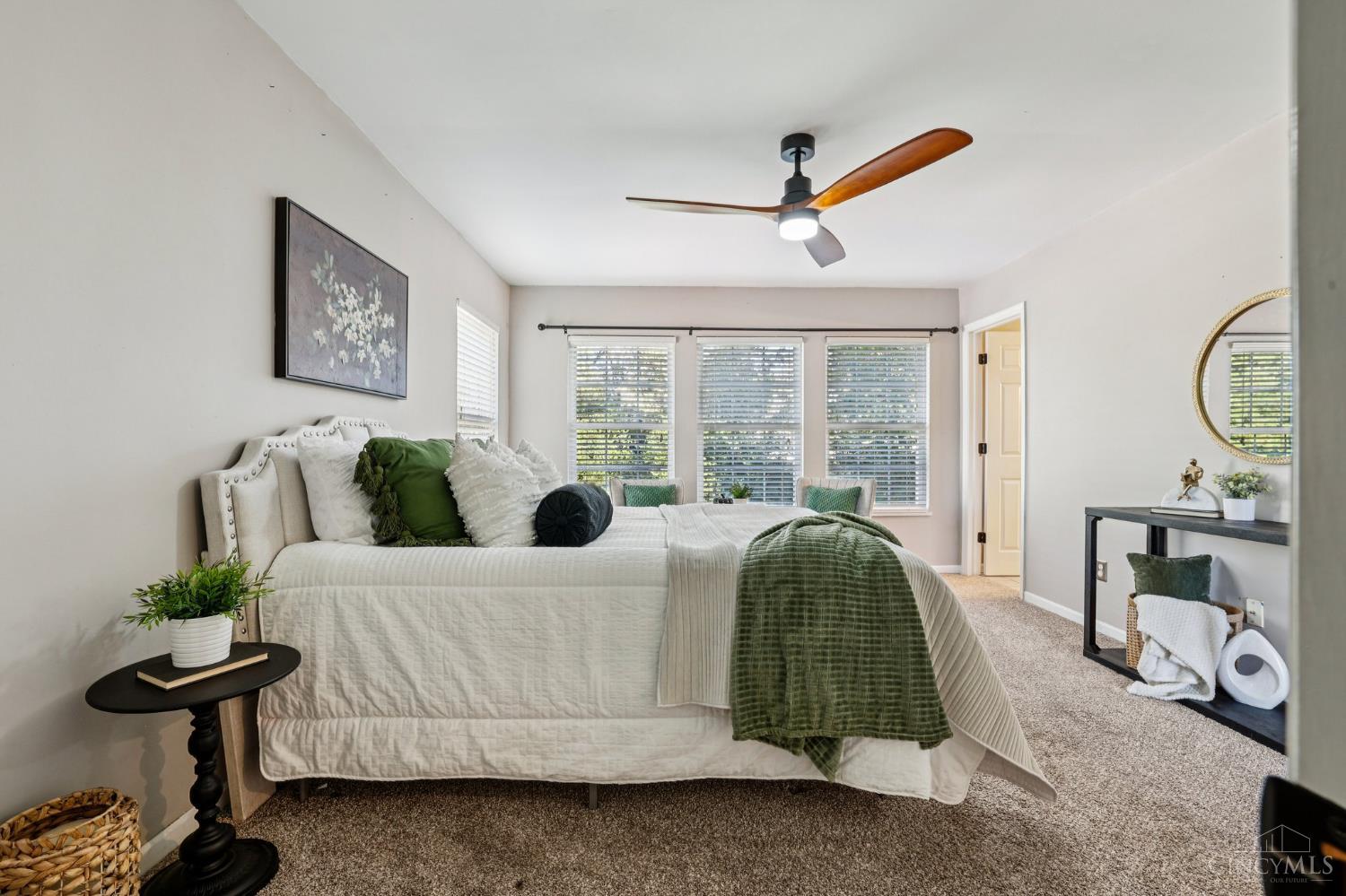 1082 Eight Mile Road