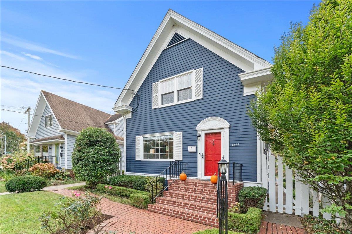 3295 Linwood Avenue