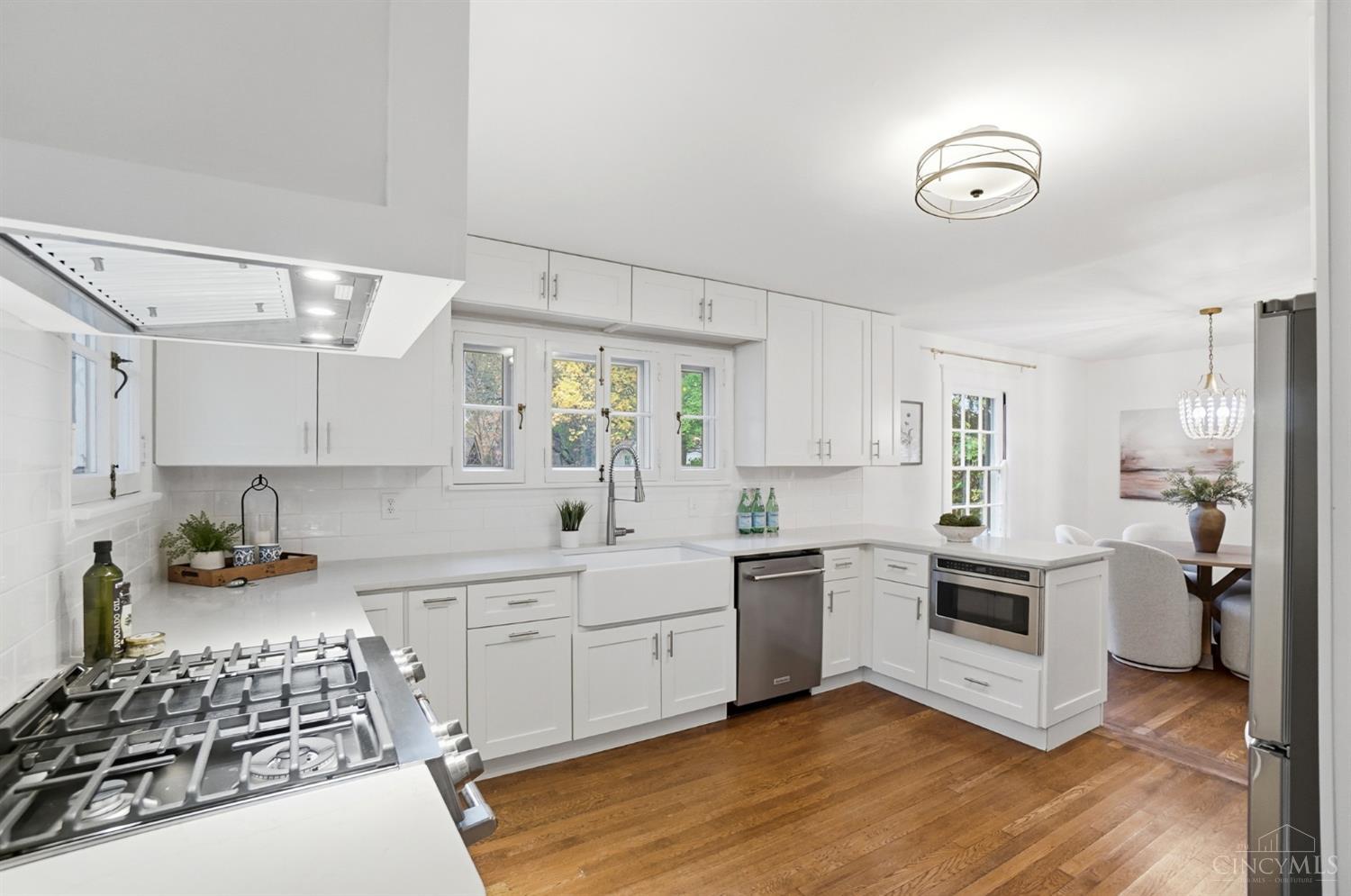 6576 Wooster Pike