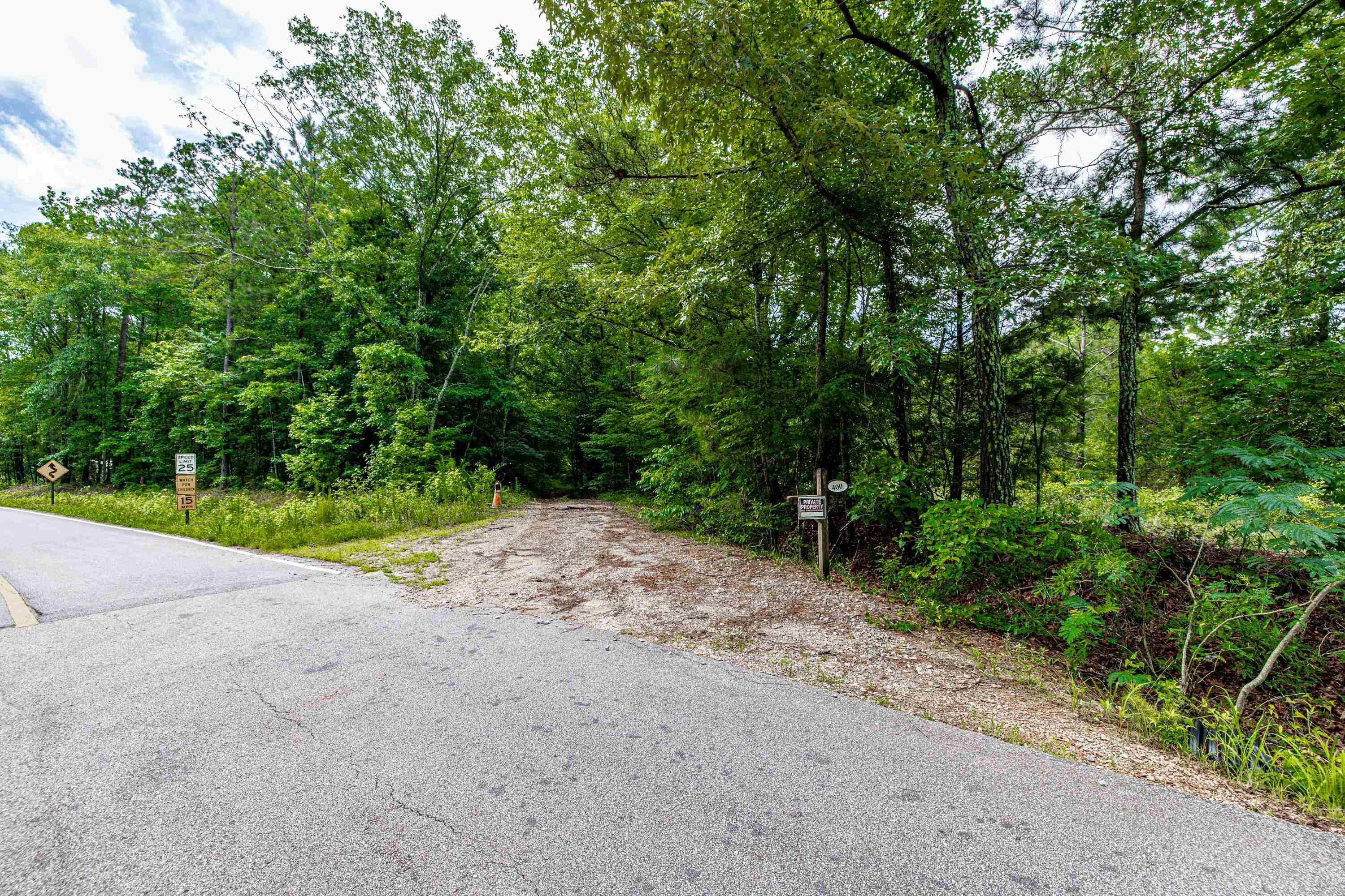 1511 WHITE OAK DRIVE
