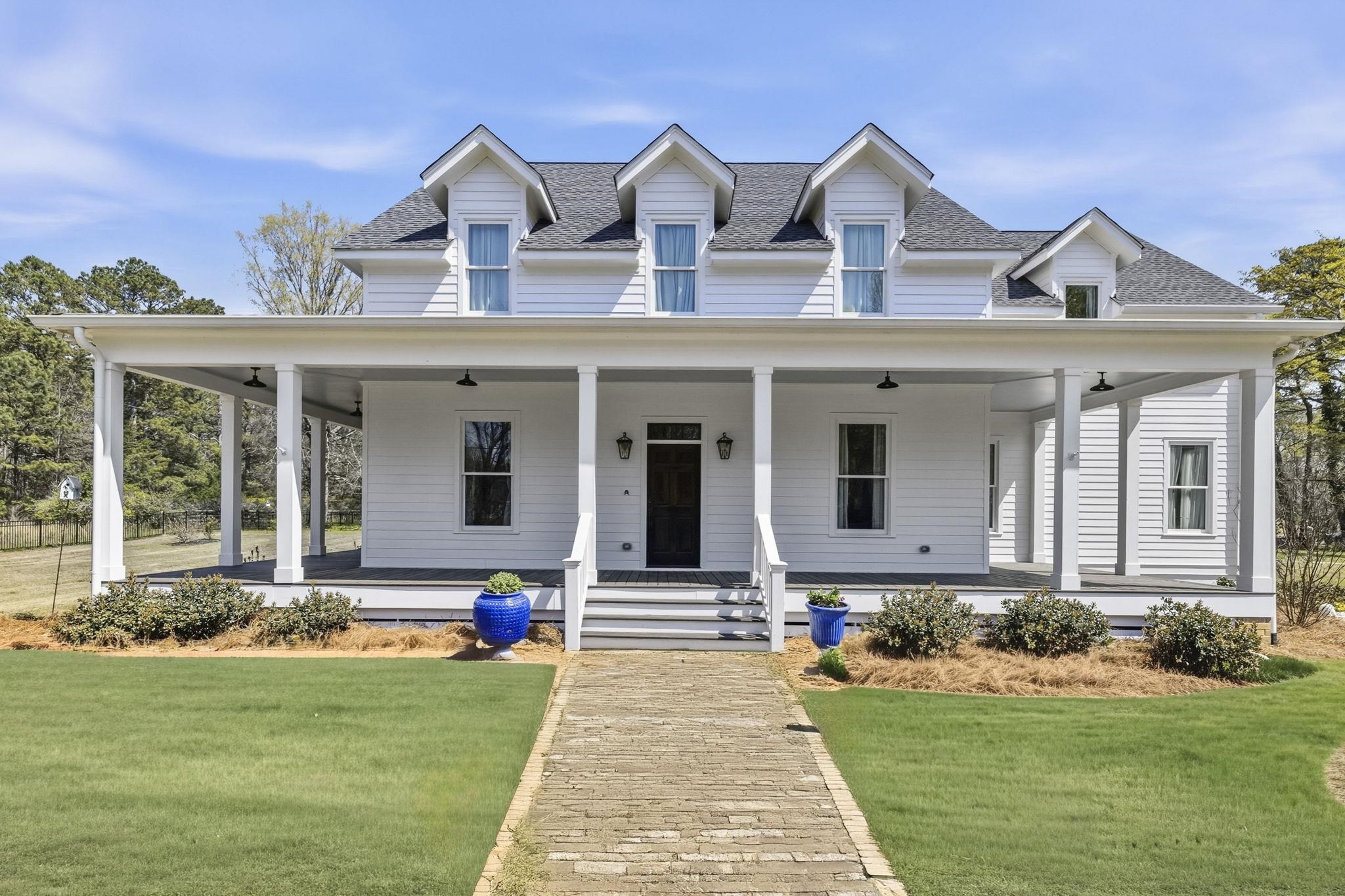 855 JASPER STREET