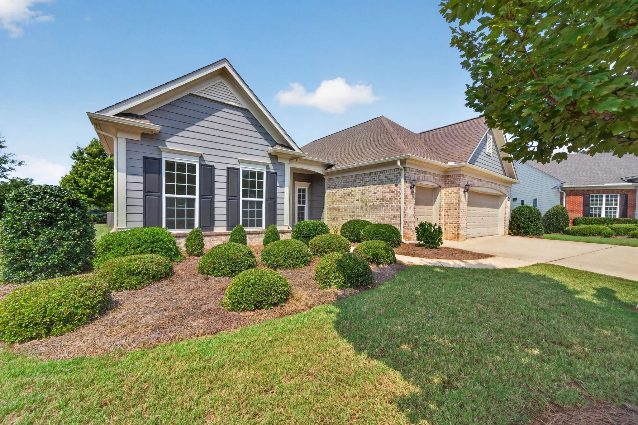 1111 LAKEFRONT COURT