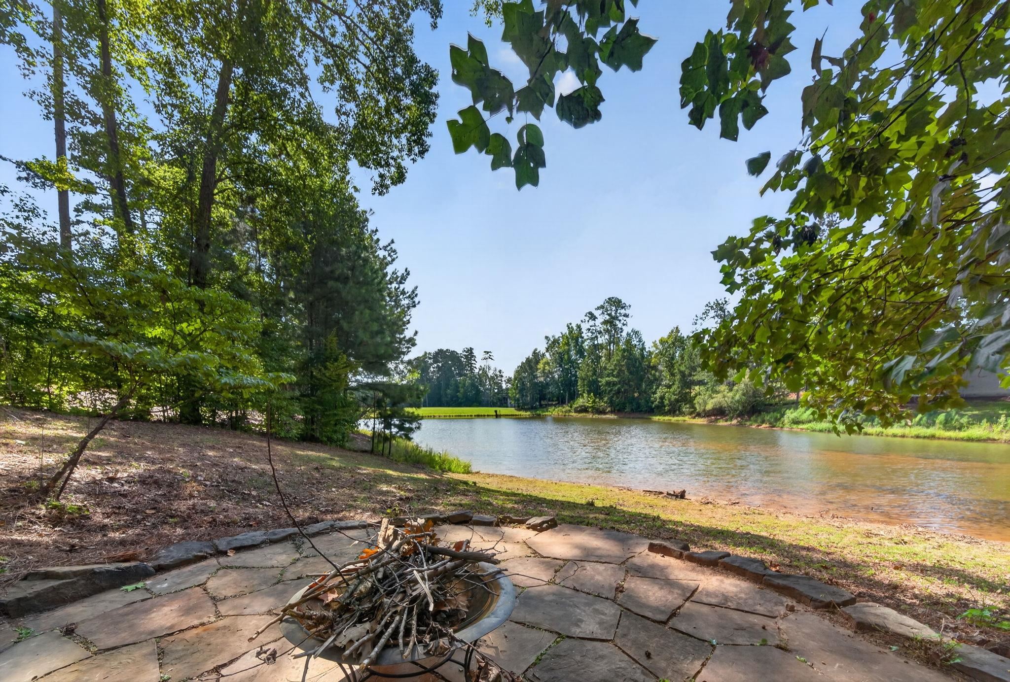 1021 INVERNESS DRIVE