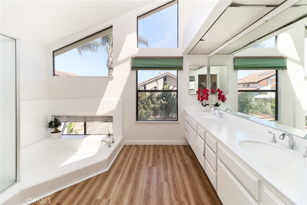 8288 Mercury Drive