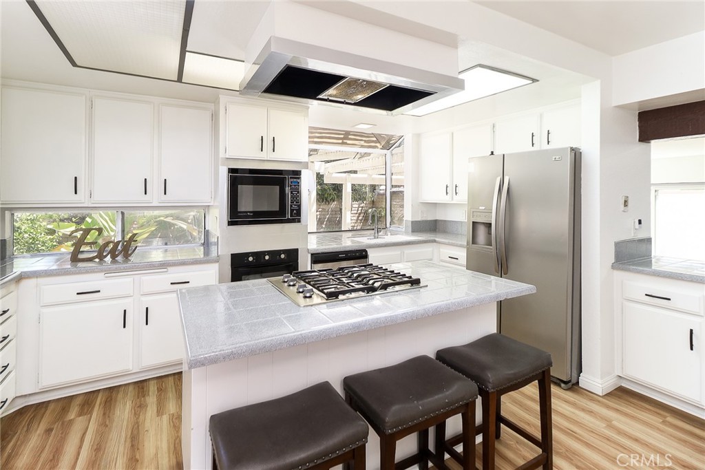 8288 Mercury Drive
