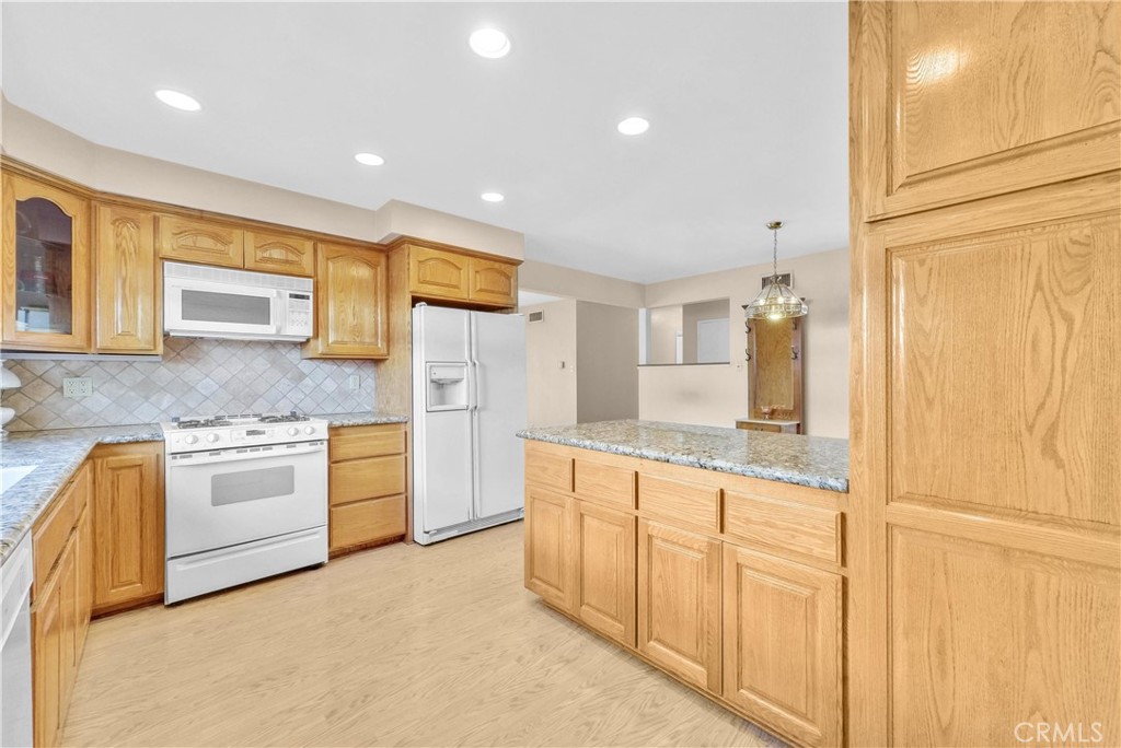 420 W Parkwood Avenue