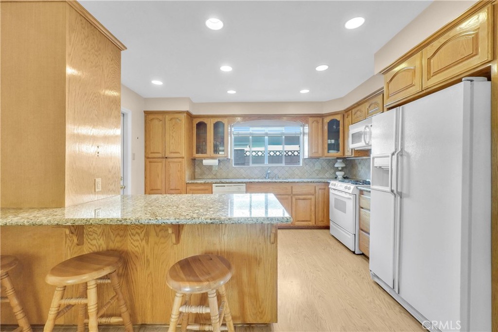 420 W Parkwood Avenue