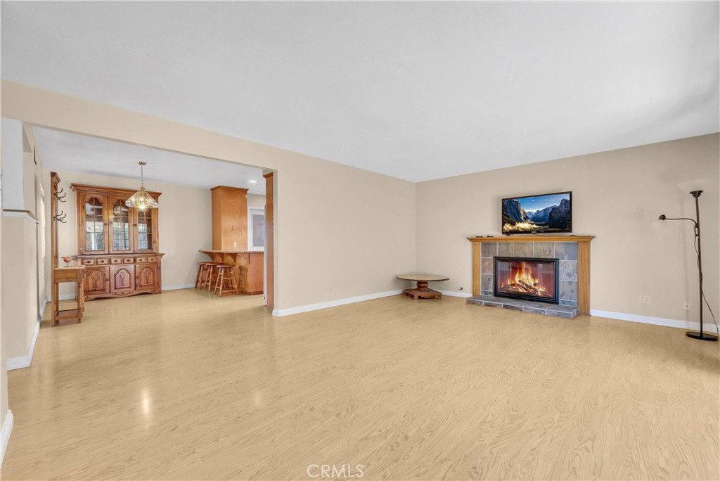 420 W Parkwood Avenue