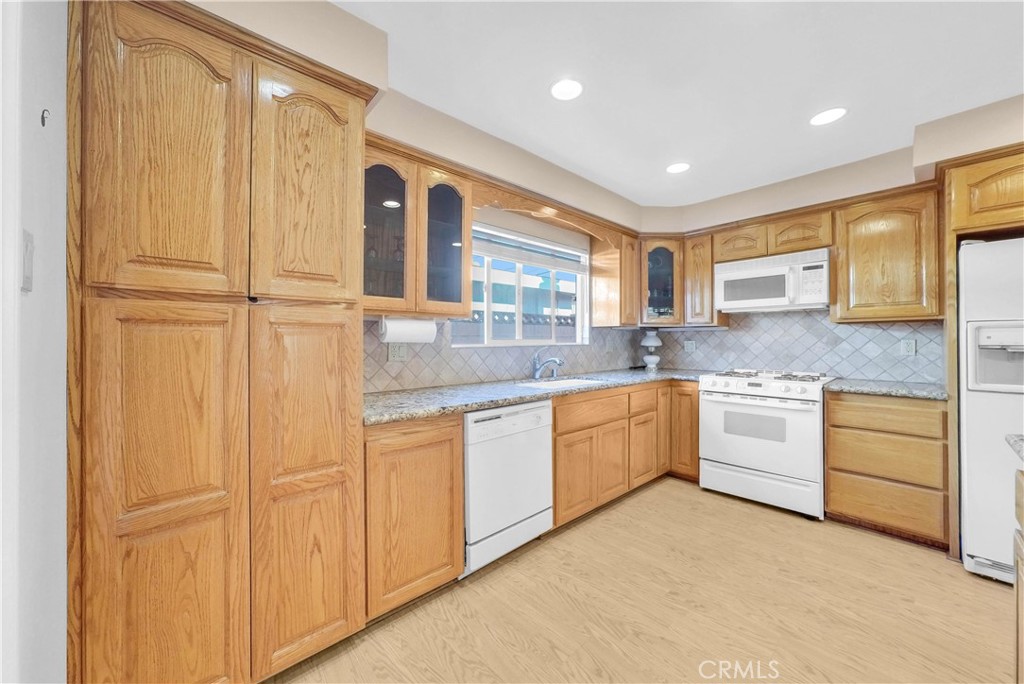 420 W Parkwood Avenue