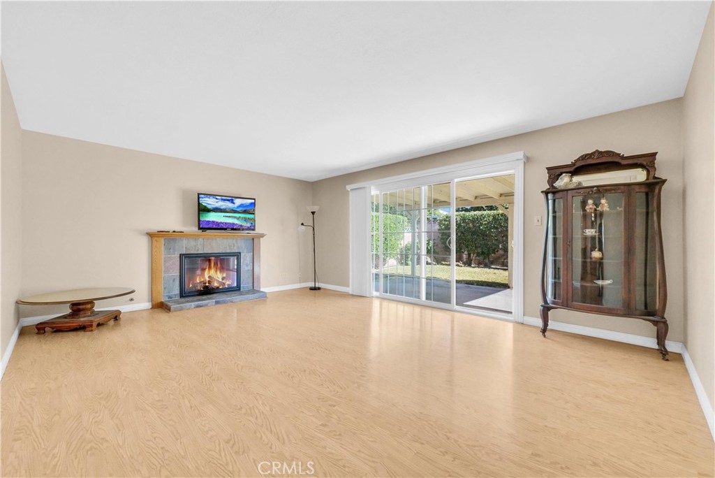 420 W Parkwood Avenue
