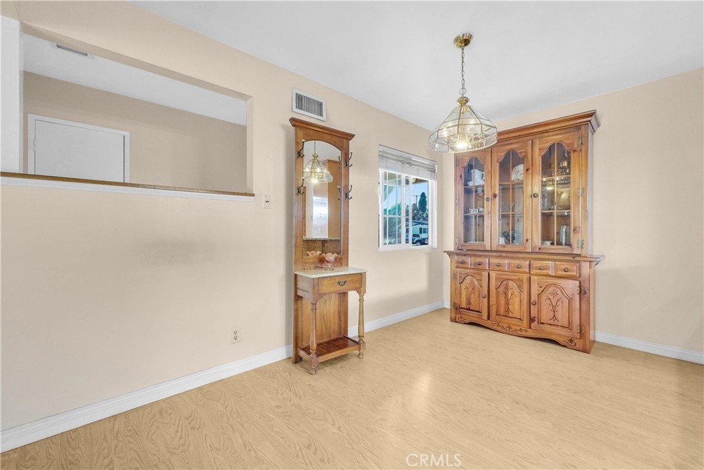 420 W Parkwood Avenue