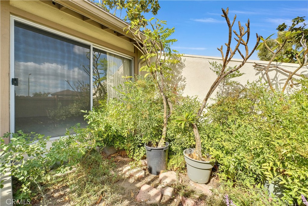 1649 N Gilbert Street 5