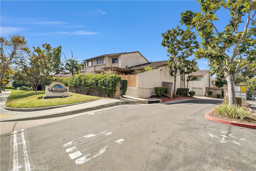 1649 N Gilbert Street 5