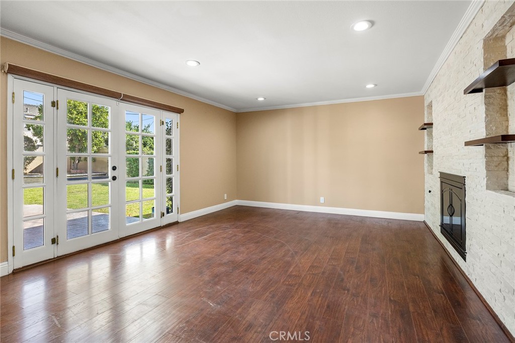 1394 Arrowhead Drive