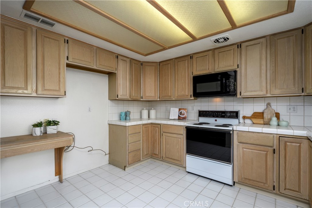 8233 Big Bear Circle