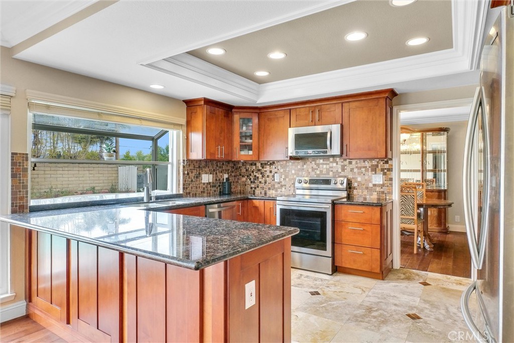 251 Avenida Santa Anita