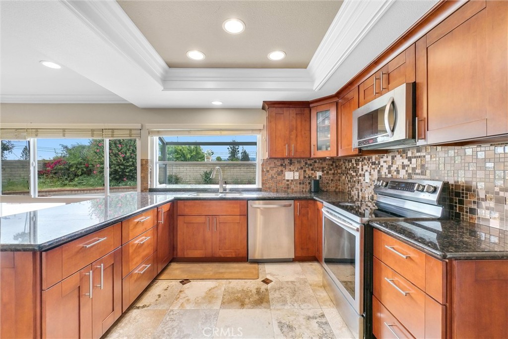 251 Avenida Santa Anita